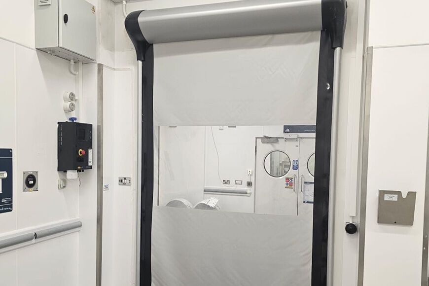 Cleanroom high-speed doors