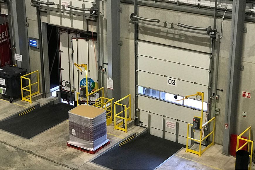 Stertil T-Shaped Doors and Stepped Frame Dock System for Food Facilities Cold Storage